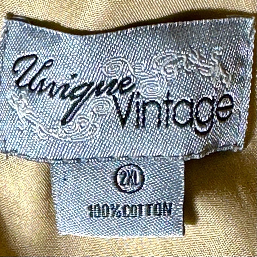 🌟 Unique Vintage Black Lace Sleeveless Pencil Dress - Picture 2 of 3